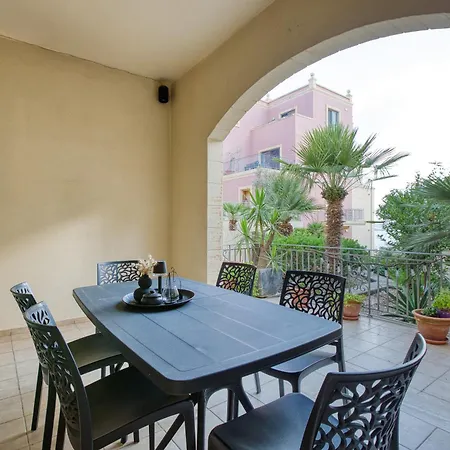 Mellieha Sea View 2 Bedroom With Games & Pool Ghajn Zejtuna