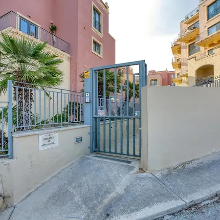 Mellieha Sea View 2 Bedroom With Games & Pool Ghajn Zejtuna