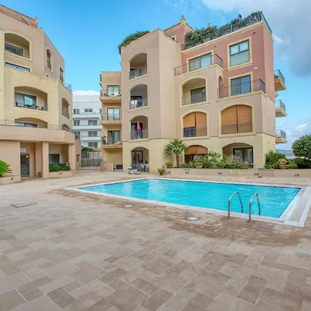 Mellieha Sea View 2 Bedroom With Games & Pool Apartment Ghajn Zejtuna